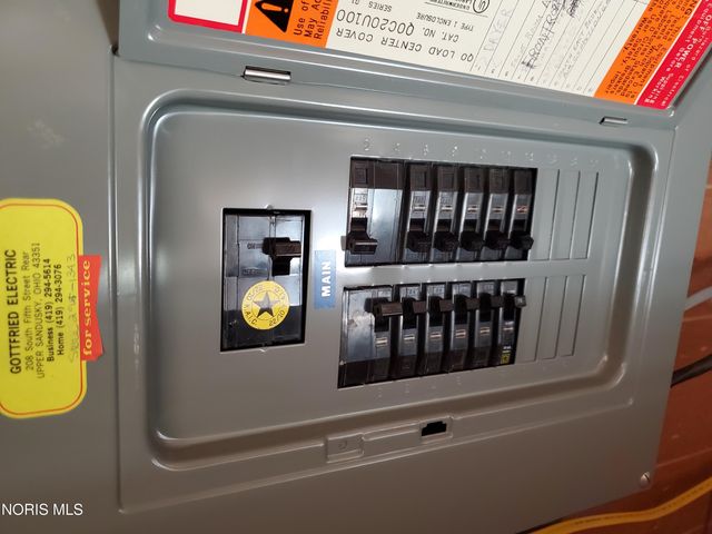 131 N Hazel Street, Upper Sandusky, OH 43351