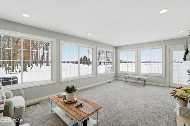 6477 Woods Drive, Lima, OH 45801