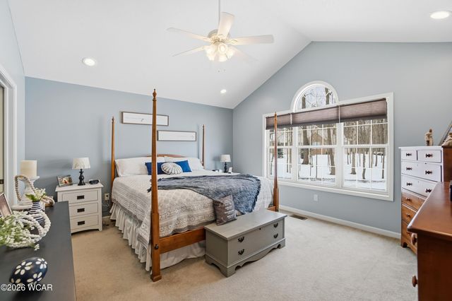 6477 Woods Drive, Lima, OH 45801