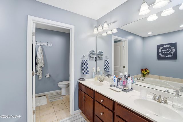 6477 Woods Drive, Lima, OH 45801