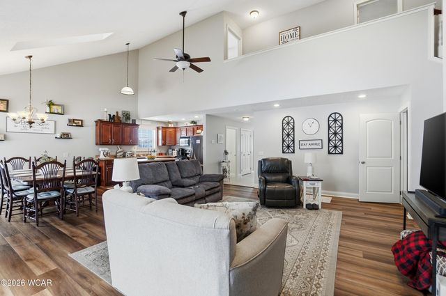 6477 Woods Drive, Lima, OH 45801