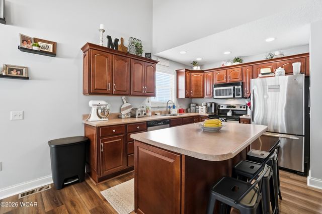 6477 Woods Drive, Lima, OH 45801