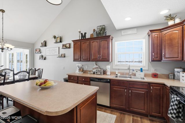 6477 Woods Drive, Lima, OH 45801