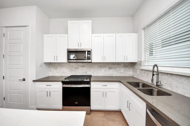 4623 Cochran Street, Houston, TX 77009