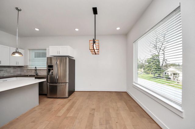 4623 Cochran Street, Houston, TX 77009