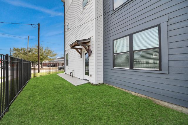 4623 Cochran Street, Houston, TX 77009