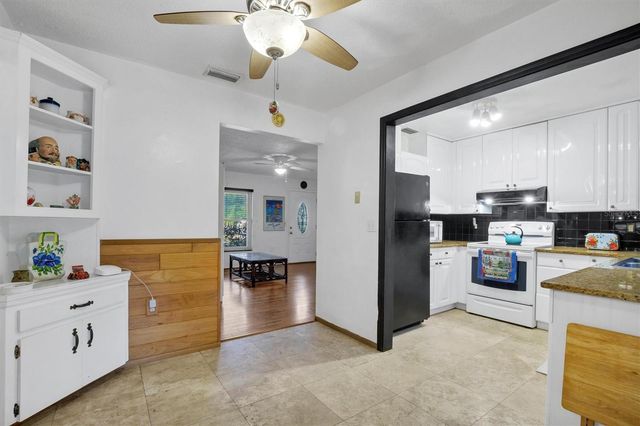 105 OWEN CIRCLE S, Auburndale, FL 33823