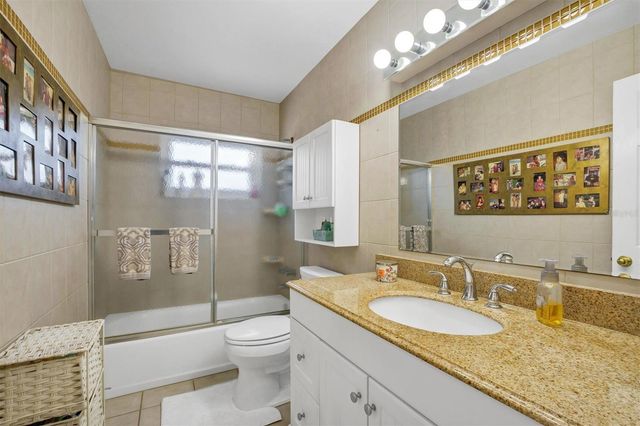 105 OWEN CIRCLE S, Auburndale, FL 33823