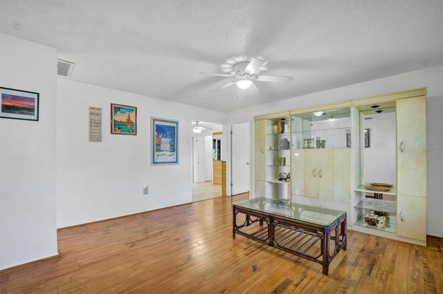 105 OWEN CIRCLE S, Auburndale, FL 33823