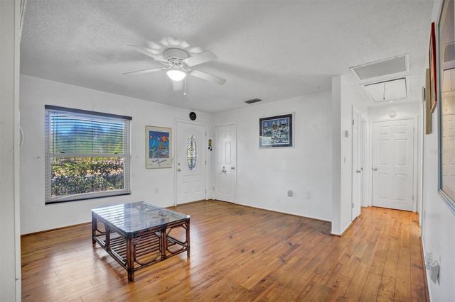 105 OWEN CIRCLE S, Auburndale, FL 33823