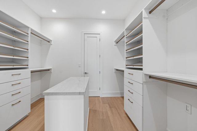824 Malone Street, Houston, TX 77007