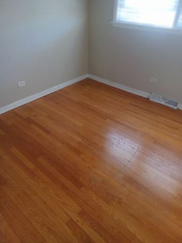 16521 Evans Avenue, South Holland, IL 60473