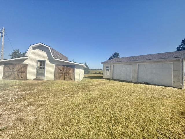 3065 Bucksnort Ridge Rd, Collinwood, TN 38450