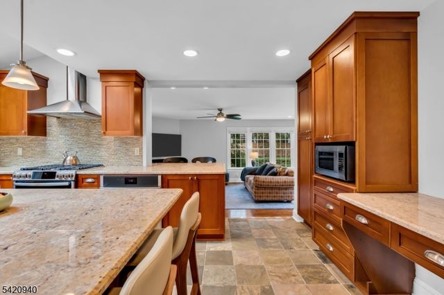 14 John Street, Chatham Boro, NJ 07928