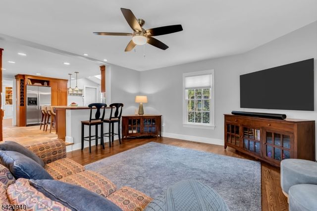 14 John Street, Chatham Boro, NJ 07928