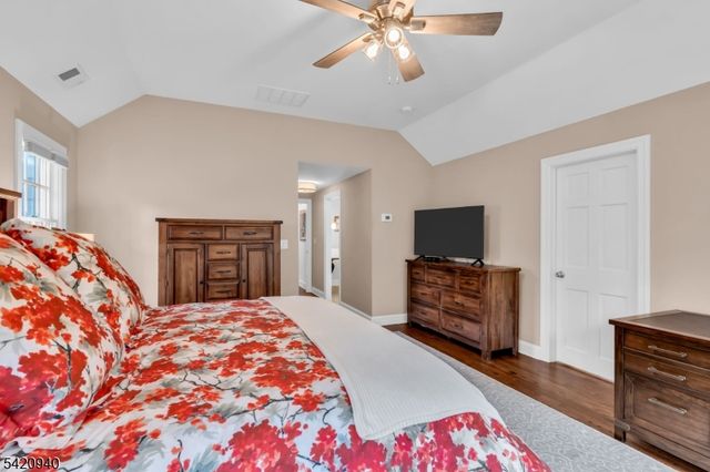 14 John Street, Chatham Boro, NJ 07928