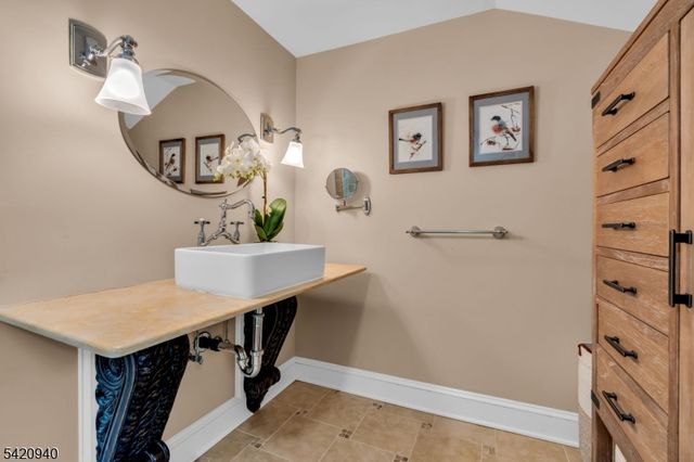 14 John Street, Chatham Boro, NJ 07928