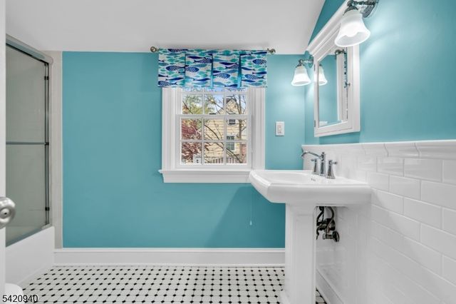 14 John Street, Chatham Boro, NJ 07928
