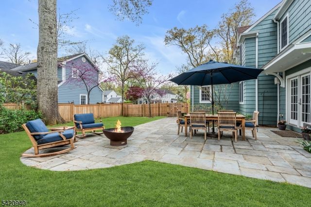 14 John Street, Chatham Boro, NJ 07928