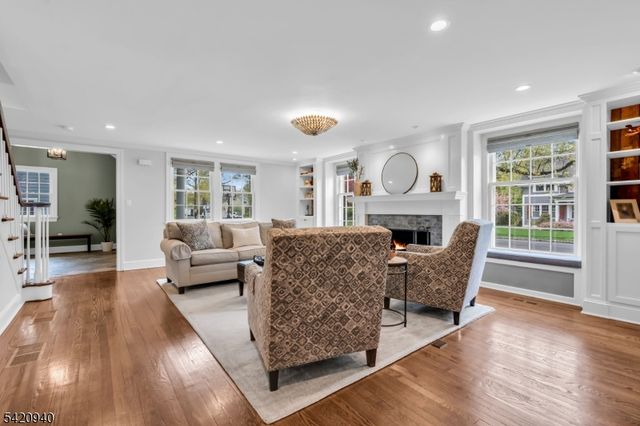 14 John Street, Chatham Boro, NJ 07928