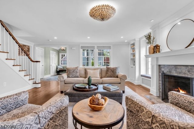 14 John Street, Chatham Boro, NJ 07928