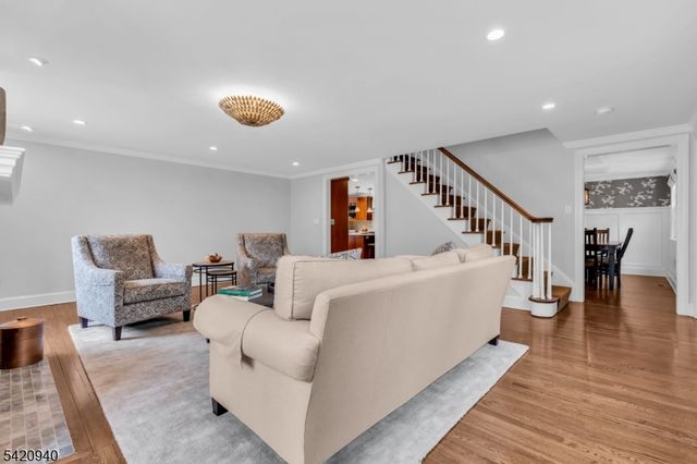 14 John Street, Chatham Boro, NJ 07928