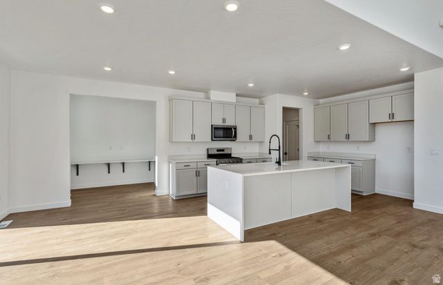 1036 E 310 S, Salem, UT 84653