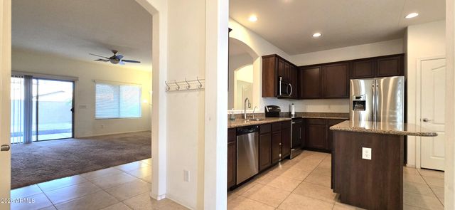 2804 E SANTA FE Court, Gilbert, AZ 85297