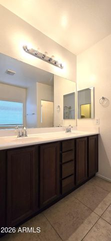 2804 E SANTA FE Court, Gilbert, AZ 85297