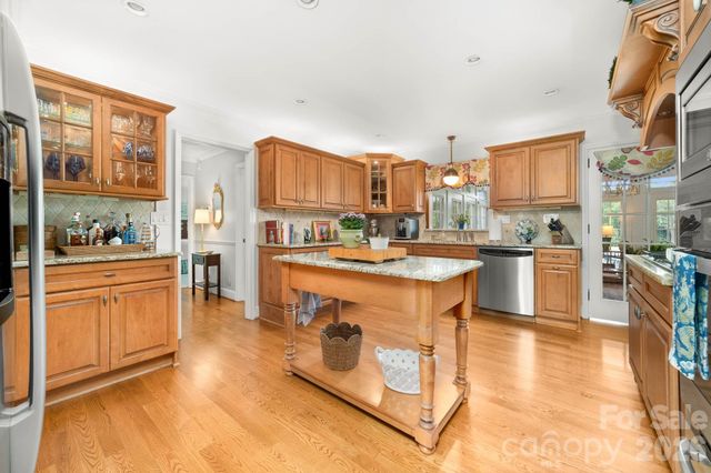 3115 Oakmont Road, Statesville, NC 28625