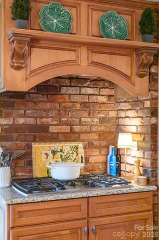 3115 Oakmont Road, Statesville, NC 28625