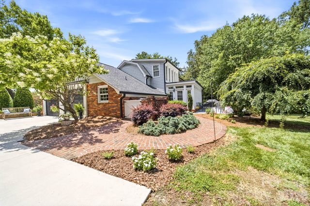 3115 Oakmont Road, Statesville, NC 28625