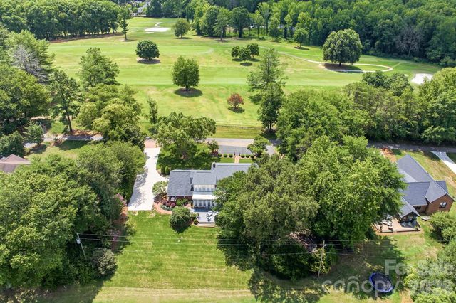3115 Oakmont Road, Statesville, NC 28625