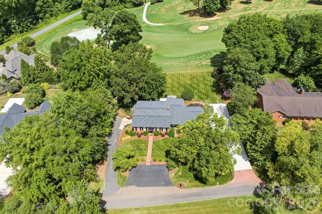 3115 Oakmont Road, Statesville, NC 28625