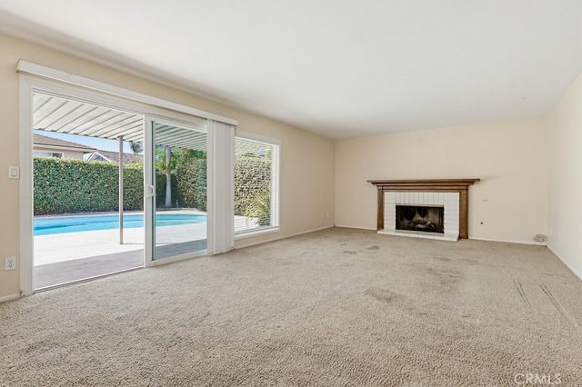 3531 Julian Avenue, Long Beach, CA 90808