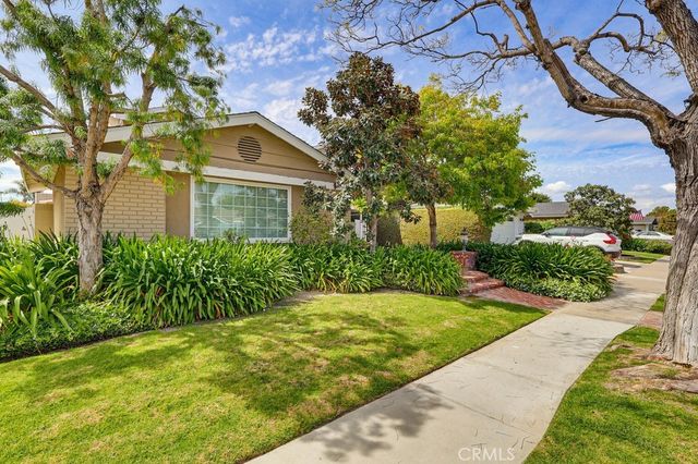 3531 Julian Avenue, Long Beach, CA 90808