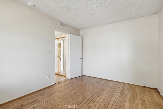 3531 Julian Avenue, Long Beach, CA 90808