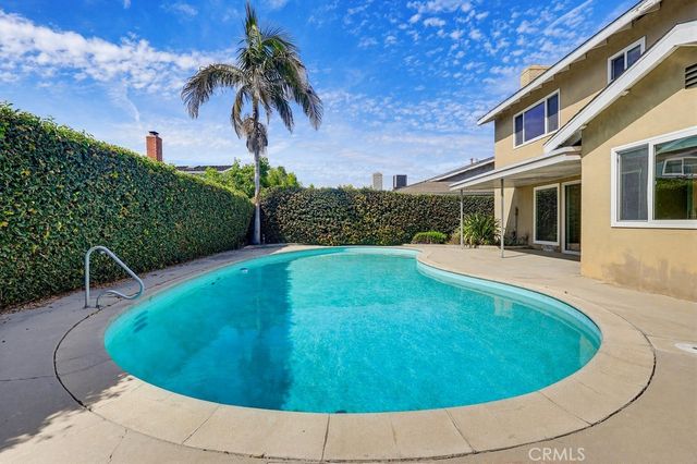 3531 Julian Avenue, Long Beach, CA 90808