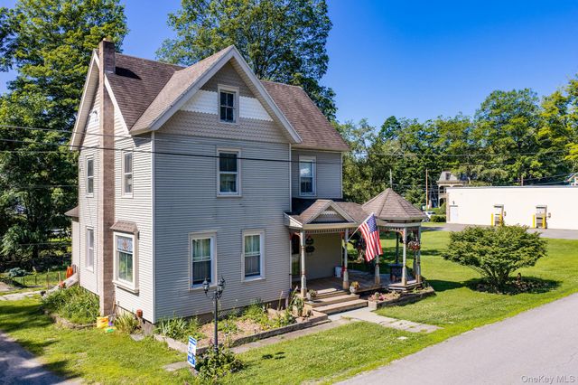 8 Chapel Street, Jeffersonville, NY 12748