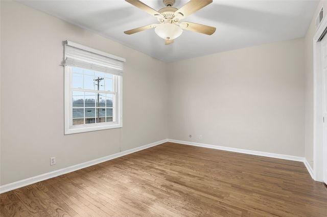 130 Jamestown Ct, Scott Twp, PA 15216