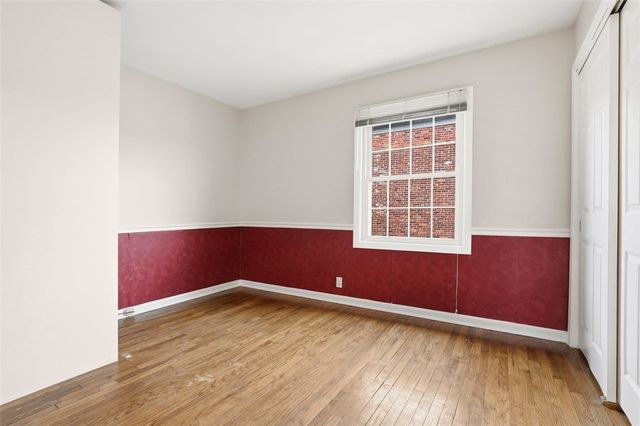 130 Jamestown Ct, Scott Twp, PA 15216