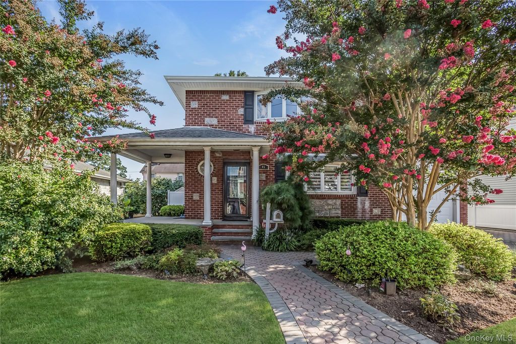 45 Concord Street, Lynbrook, NY 11563