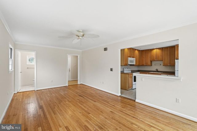 9901 FERNWOOD RD, Bethesda, MD 20817