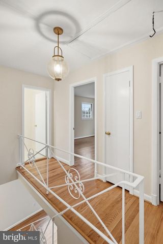 9901 FERNWOOD RD, Bethesda, MD 20817