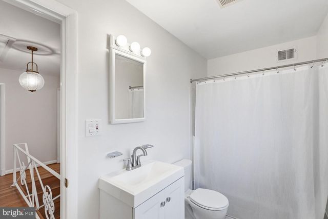 9901 FERNWOOD RD, Bethesda, MD 20817