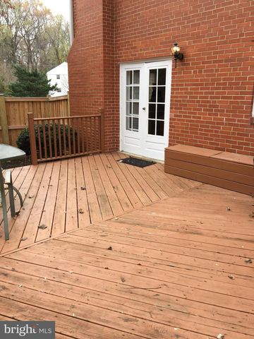 9901 FERNWOOD RD, Bethesda, MD 20817