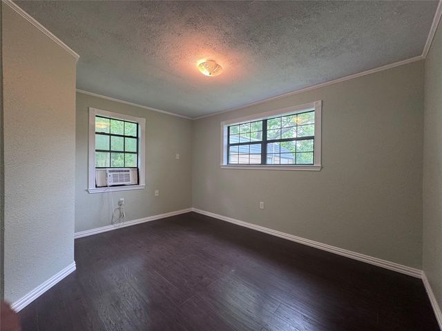 141 Hogan, Livingston, TX 77351