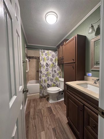 141 Hogan, Livingston, TX 77351