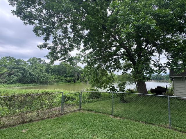 141 Hogan, Livingston, TX 77351
