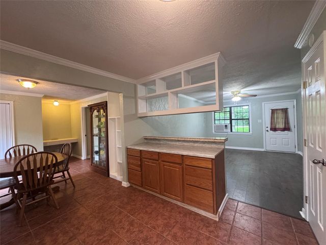 141 Hogan, Livingston, TX 77351